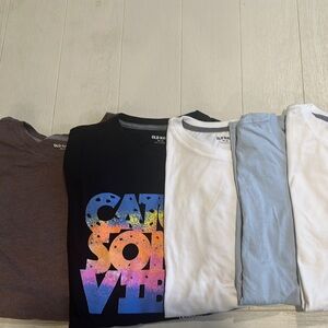 Old Navy Black Graphic Short Sleeve Tee